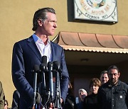 '초강력 총기규제法' 캘리포니아서 잇단 총격…"공화당, 어디에 있었나"