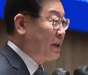 "이재명 기소 시 당 대표 사퇴 63.8%"...민주 지지층 33.4%