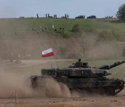 독일, 레오파드2 전차 우크라에 지원…재수출도 승인