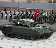 최첨단 탱크·스텔스기 있지만… 러시아가 투입 못하는 속사정