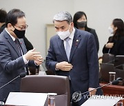 국무회의 참석한 이종섭 국방부 장관과 김승호 인사혁신처장