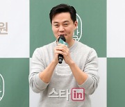[포토]안국건강 ‘아이원’ 신제품 출시 이벤트 행사 참석한 배우 이서진