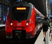 독일 기차 안에서 칼부림…2명 사망·5명 부상