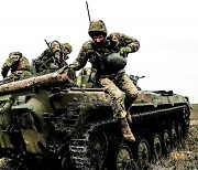 獨-美, 우크라에 주력 탱크 지원… “전쟁 게임체인저 될 것”