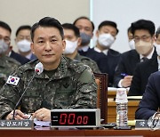 답변하는 이종섭 국방부 장관