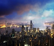 콧대 높던 홍콩 집값도 무너졌다…15.6% '폭락'
