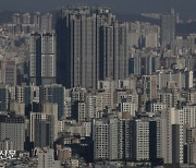 하락 또 하락에··· '공시가격'보다 싸게 팔린 수도권 아파트 급증