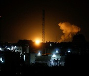 이스라엘군, 가자지구발 로켓 공격에 전투기로 보복···서안 갈등 격화