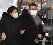 장원준 전 신풍제약 대표, 영장실질심사 출석