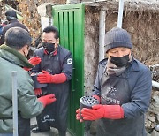 대전사랑시민협의회 임원진, 따뜻한 겨울나기 연탄 나눔 펼쳐