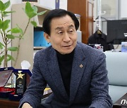 [인터뷰] 강무길 부산시의회 운영위원장 "공부하는 의회, 성과내는 의회"
