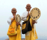 철원 최전방서 10년째 평화 기도하는 '일본 모자 스님' 무슨 사연 있길래?