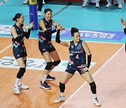Experience wins the day in V League's battle of the ages All-Star game