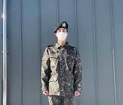 방탄소년단 진, 군대 장기자랑도 1등→'모범 군생활' 표본