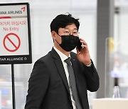김한수 코치 '이제는 두산에서'[포토]