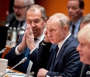 푸틴, 英 전 총리에 미사일 위협?…크렘린 "거짓말" 논란 일축