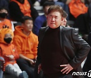 승장 김승기 감독 "우리와 삼성 모두 졸전…다음 경기 약될 것"