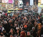 美 경찰폭력에 또 흑인 사망… 뉴욕서도 항의 시위