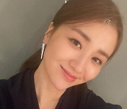 '류수영♥' 박하선, 입금 후 물오른 미모..."오랜만에 광고 촬영~"