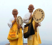철원서 10년째 ‘한반도 평화’ 기도 이어온 일본인 모자 스님