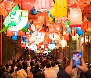 中매체, 비자 제한 한국에 불만…“중국인 관광 특수 놓칠 것”