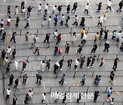 “농촌출신도 학교 병원 갈 수 있나요”...호적제 개선 나선 中