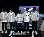 DK, 젠지에 설욕할까…LCK 맞수 대결, 불꽃 튀는 ‘복수혈전’ 예고