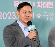 '멍뭉이' 김주환 감독 "10년 넘게 기르던 강아지 임종 못지켜 후회 돼"