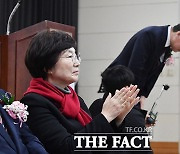김기현 의원 대신 참석한 이선애 여사 [포토]