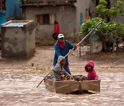 마다가스카르 덮친 열대폭풍...최소 30명 사망