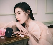 정은채, 글로벌 뷰티 브랜드 아시아 앰버서더 발탁…독보적 아우라 화보 공개