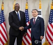 尹, 미 국방에 “한국 우려 불식할 실효적 확장억제 협의” 요청