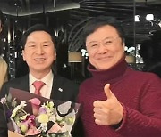 유승민, 결국 불출마…김기현 '김연경 사진' 놓고 시끌