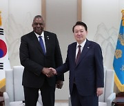 美국방장관 만난 尹 “실효적 확장억제 협의해달라”
