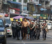 외교부·EU 성명 “미얀마 군부, 폭력 종식·민주주의 복원하라”