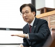 [박현갑의 뉴스아이] “국회도서관, 국민 지식정보의 플랫폼이 돼야죠”