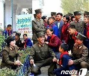 북한 "백전백승, 혁명강군"…인민군 창건 75주년 분위기 고조