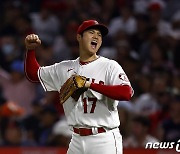 업그레이드된 오타니, MLB 선발 투수 랭킹서 6위…1위는 번스