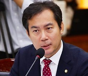 尹, 안철수 캠프 선대위원장 김영우 전 의원 국민통합위원에서 해촉