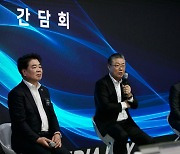 MZ세대 트럭커 취향 저격…타타대우, 디지털 기능 강화 '2023 더쎈' 출시