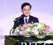 김동연 "저출생·고령화·여성경제활동 종합 접근해 바꿔보겠다"