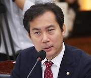 윤, '안 선대위원장' 김영우 국민통합위원 해촉안 재가