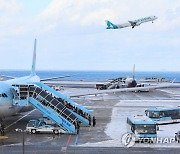 제주공항 주변 불법 송신탑…국토부 알고도 늦장대응