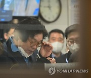 김성태, 800만달러 외 50만달러 추가 北 전달…검찰, 용처 파악