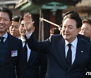 尹대통령 지지율 34%…설 연휴 전보다 2%p 하락