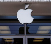 애플, 中코로나에 실적 '뒷덜미'…4년만에 매출감소