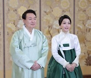 尹대통령 부부, '외강내유' 식사정치 본격화