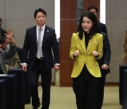 농인들과 소통한 김건희 여사 "제가 손 잡아드리겠다"