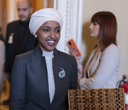 ‘반유대발언’했다고…소말리아 출신 미 의원, 외교위 제명