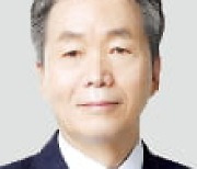 인권위 상임위원에 김용원 변호사